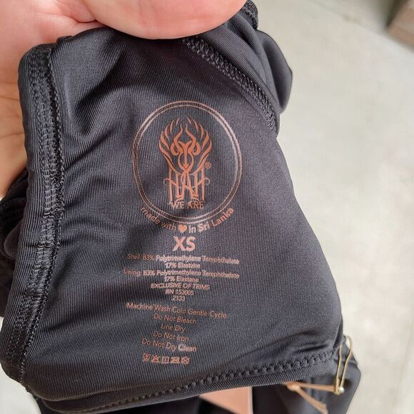 HAH by Free People Keep It Up Top Size XS Noir Open Back Long Sleeve Cropped NEW - Picture 8 of 9